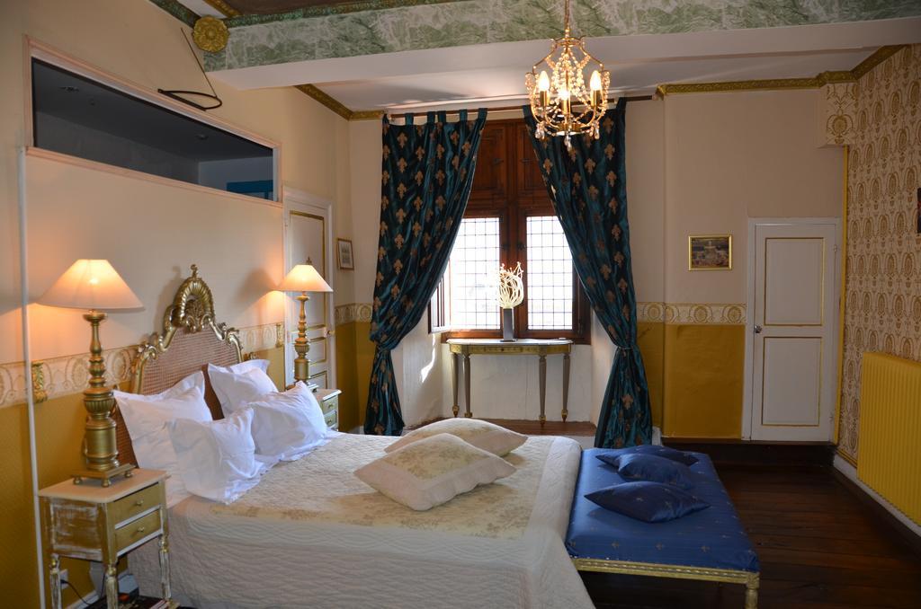 La Tour Du Lion Bed & Breakfast Рошфор-ан-Тер Екстериор снимка