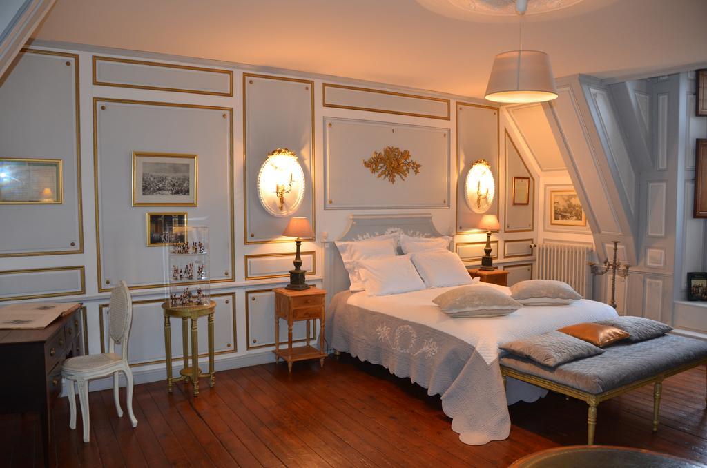 La Tour Du Lion Bed & Breakfast Рошфор-ан-Тер Екстериор снимка