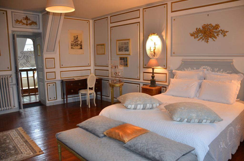 La Tour Du Lion Bed & Breakfast Рошфор-ан-Тер Екстериор снимка